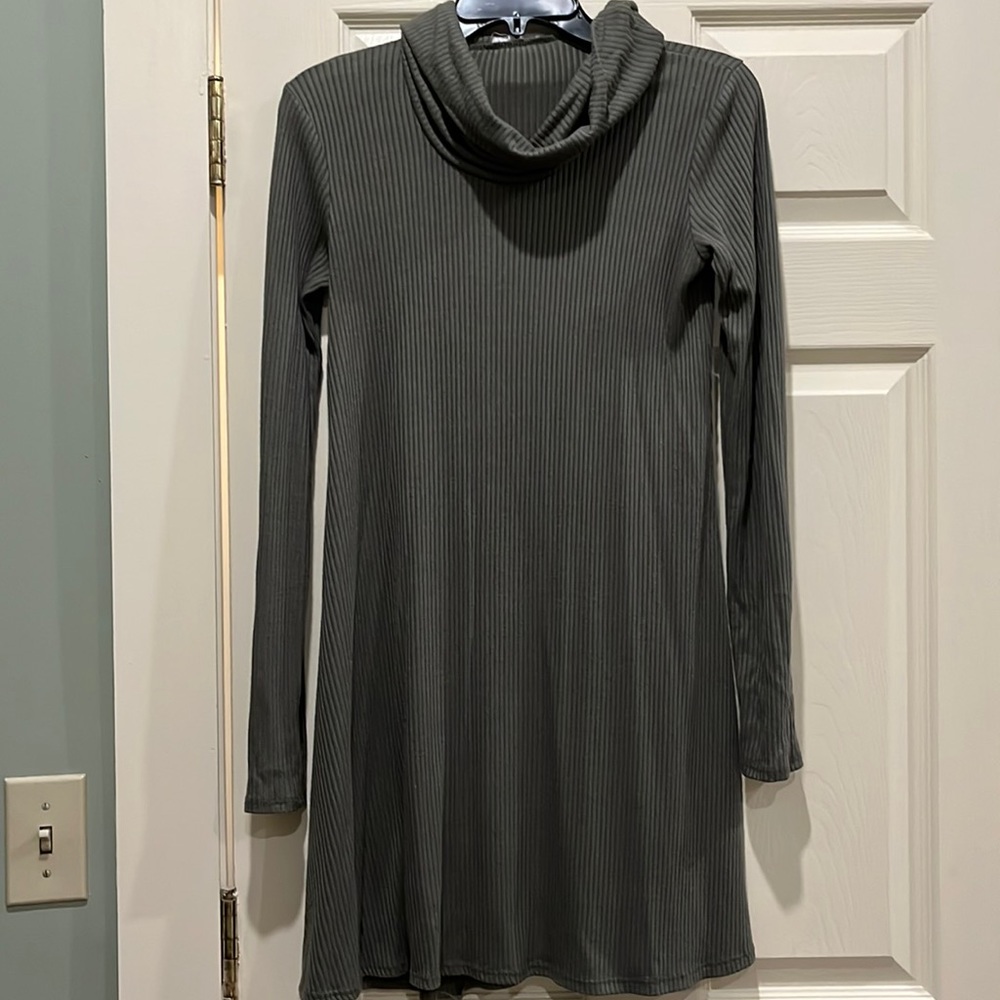 Ribbed dress